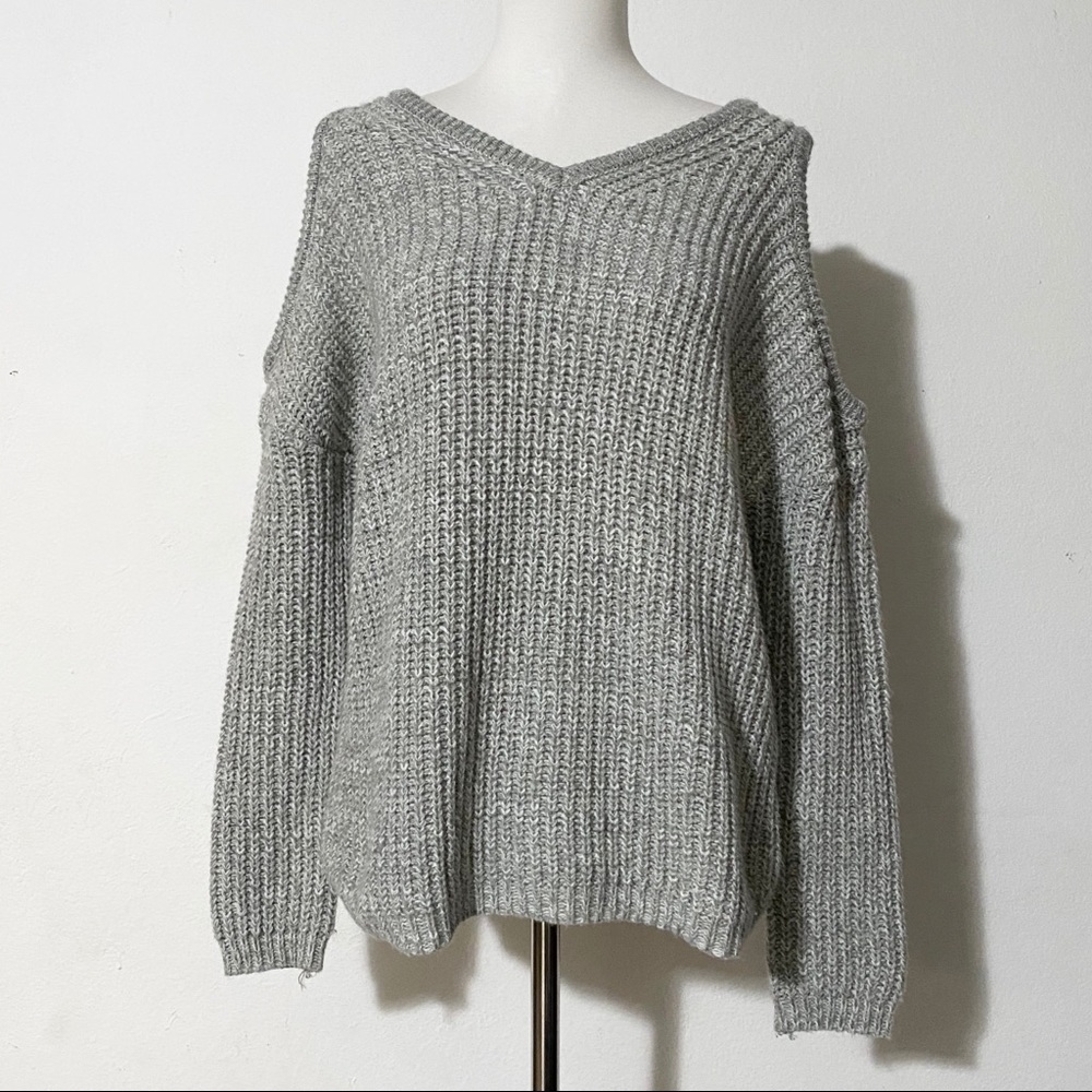 COTTON ON Gray Knitted Shoulder Cutout Swe…